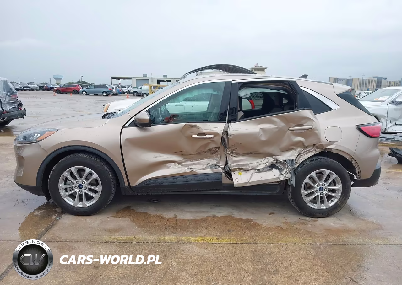 2020 Ford Escape Se VIN:1FMCU0G63LUC36887 - 15