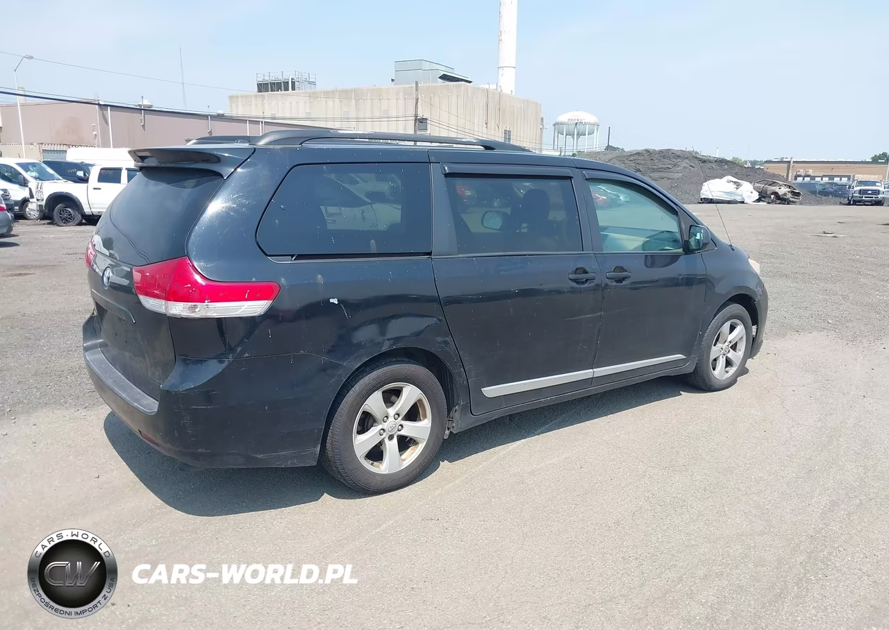 2011 Toyota Sienna Le V6 VIN:5TDKK3DC9BS161858 - 4