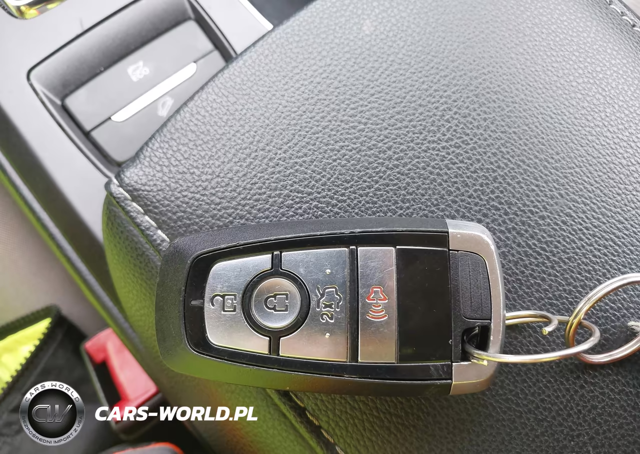 2018 Ford Fusion Hybrid S VIN:3FA6P0UUXJR278950 - 11