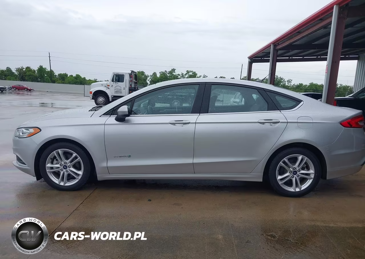 2018 Ford Fusion Hybrid S VIN:3FA6P0UUXJR278950 - 14