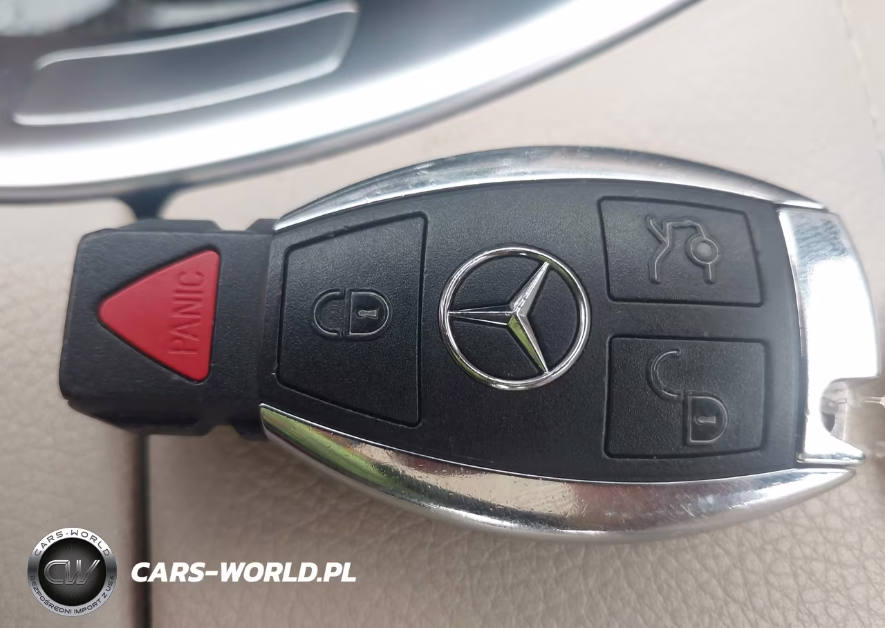 2018 Mercedes-Benz C 300 4Matic VIN:WDDWF4KB6JR337144 - 11