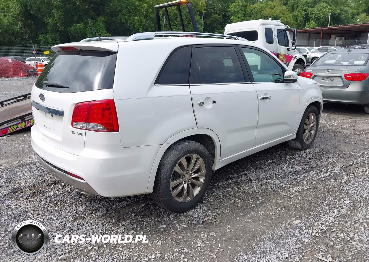 2011 Kia Sorento Sx V6 VIN:5XYKW4A25BG107301 - 4