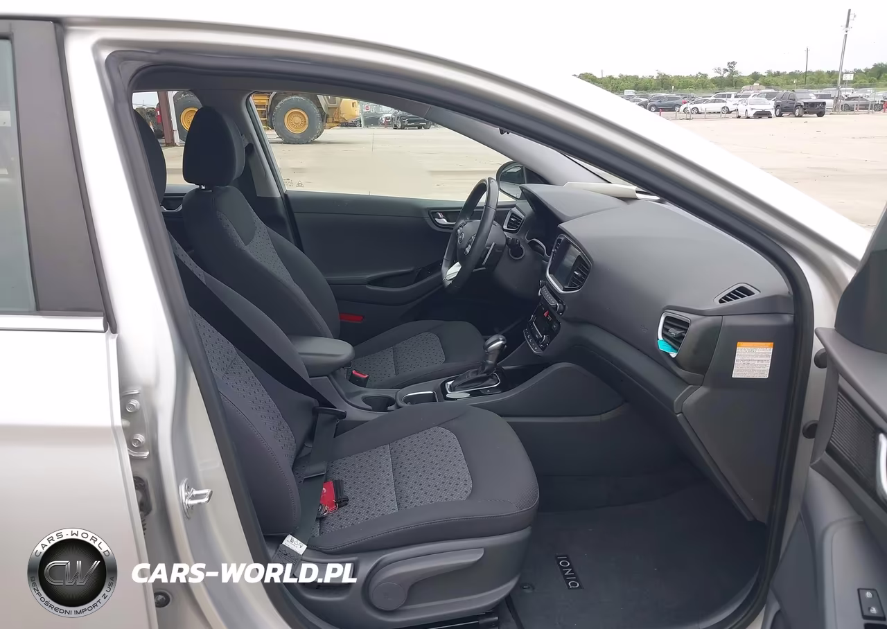 2019 Hyundai Ioniq Hybrid Sel VIN:KMHC75LC8KU106893 - 5