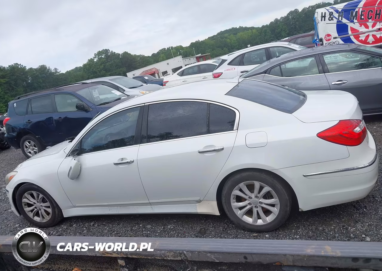 2013 Hyundai Genesis 3.8 VIN:KMHGC4DD2DU226836 - 14