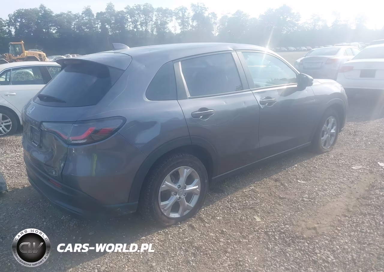 2023 Honda Hr-V Awd Lx VIN:3CZRZ2H37PM742226 - 4
