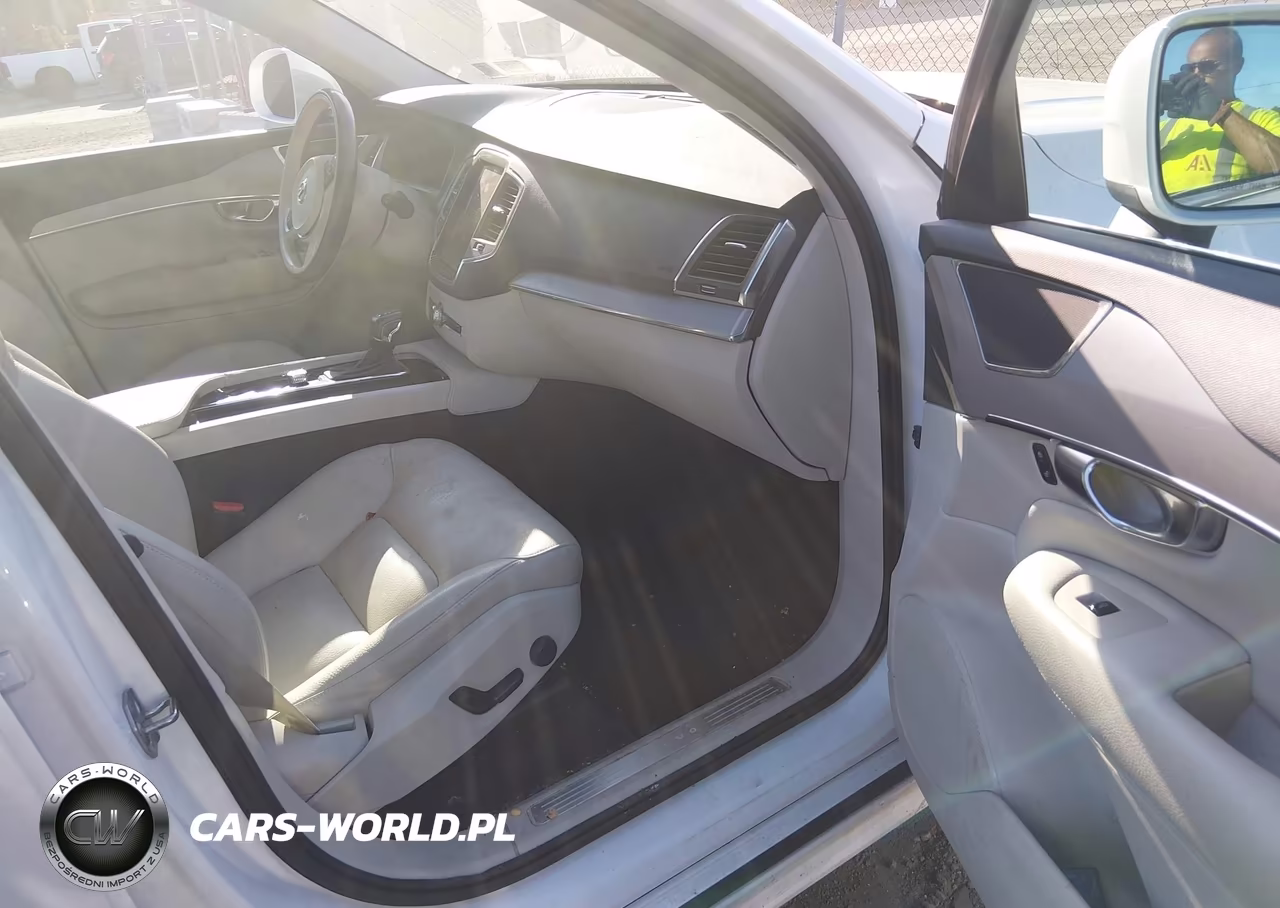 2022 Volvo Xc90 T5 Momentum VIN:YV4102PK0N1809102 - 5