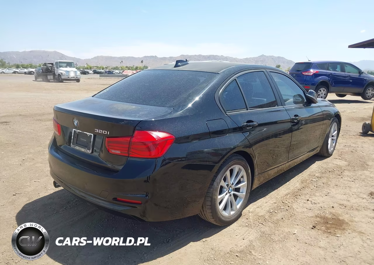 2017 BMW 320I VIN:WBA8E1G57HNU14044 - 4