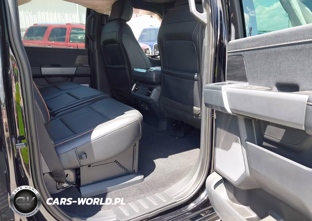 2025 Ford F-150 Lariat VIN:1FTFW5L80SFA93299 - 8