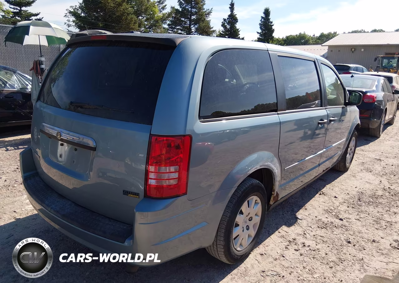 2008 Chrysler Town & Country Lx VIN:2A8HR44HX8R773049 - 4