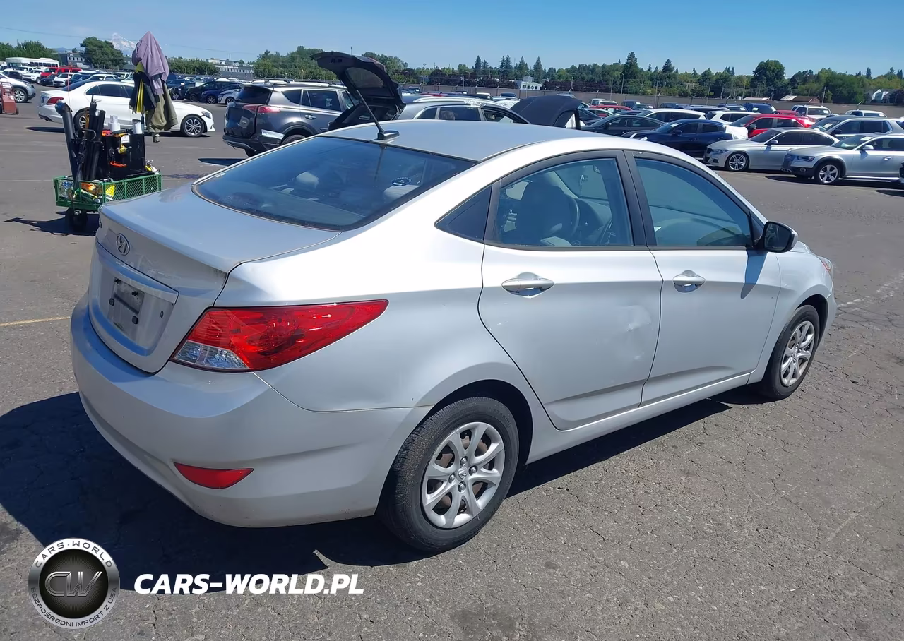 2014 Hyundai Accent Gls VIN:KMHCT4AE9EU695418 - 4