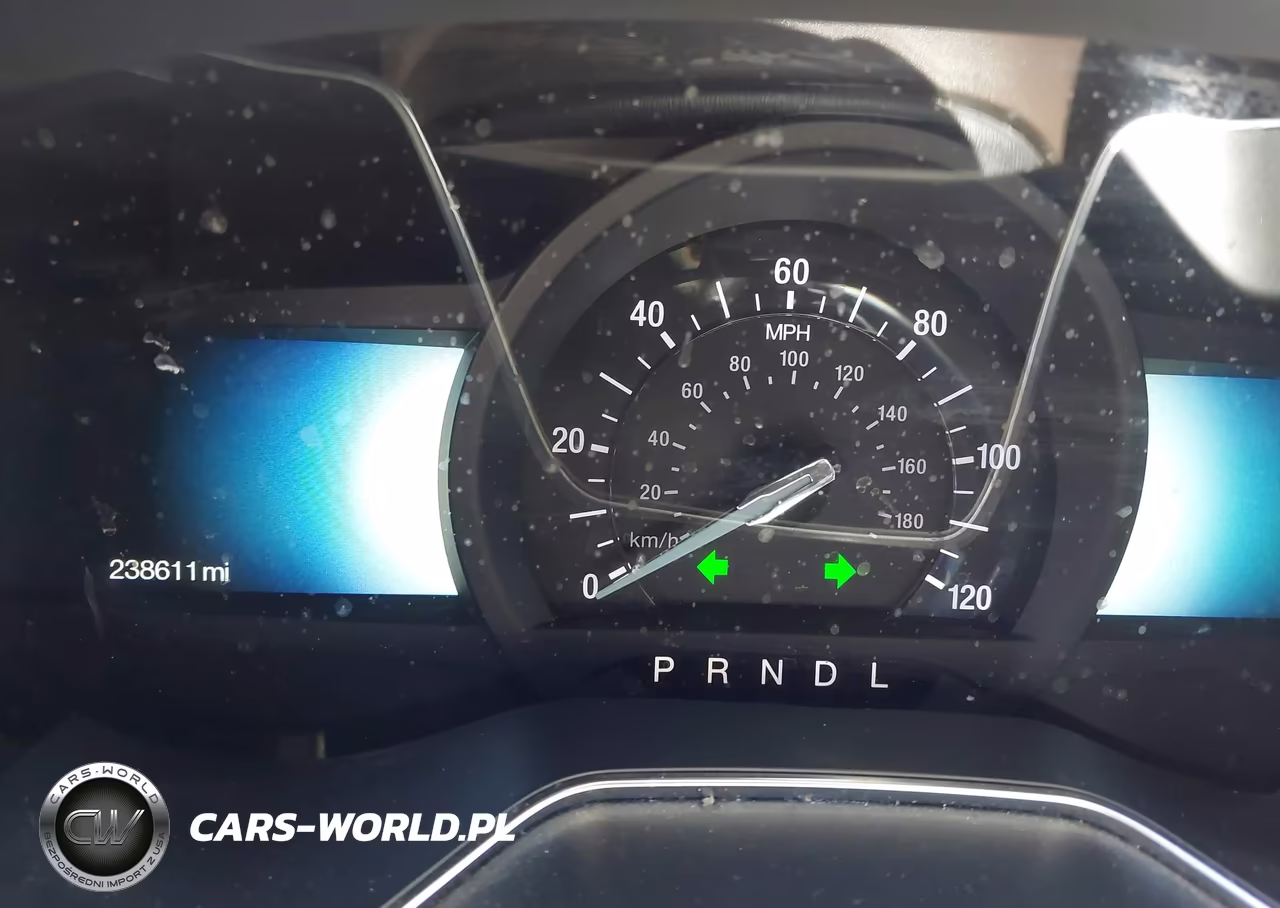 2017 Ford Fusion Energi Platinum VIN:3FA6P0SU5HR343698 - 7