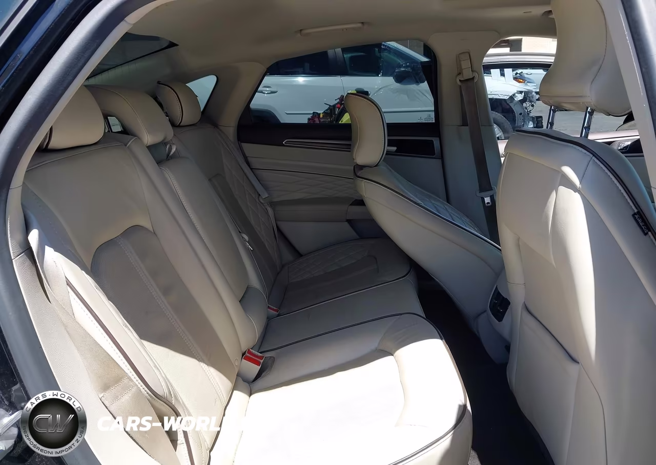 2017 Ford Fusion Energi Platinum VIN:3FA6P0SU5HR343698 - 8