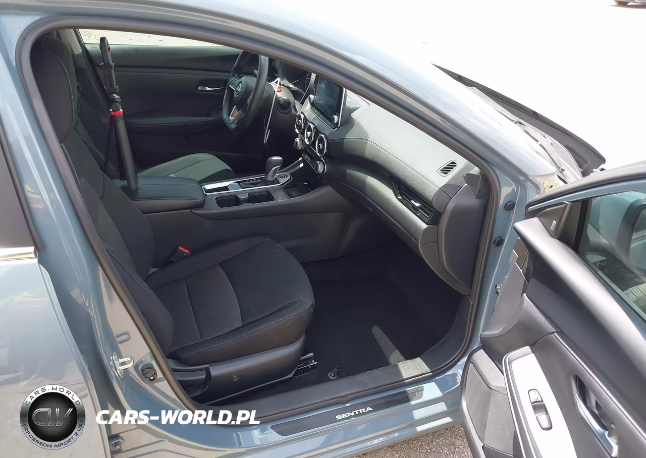 2025 Nissan Sentra Sv VIN:3N1AB8CV9SY206675 - 5