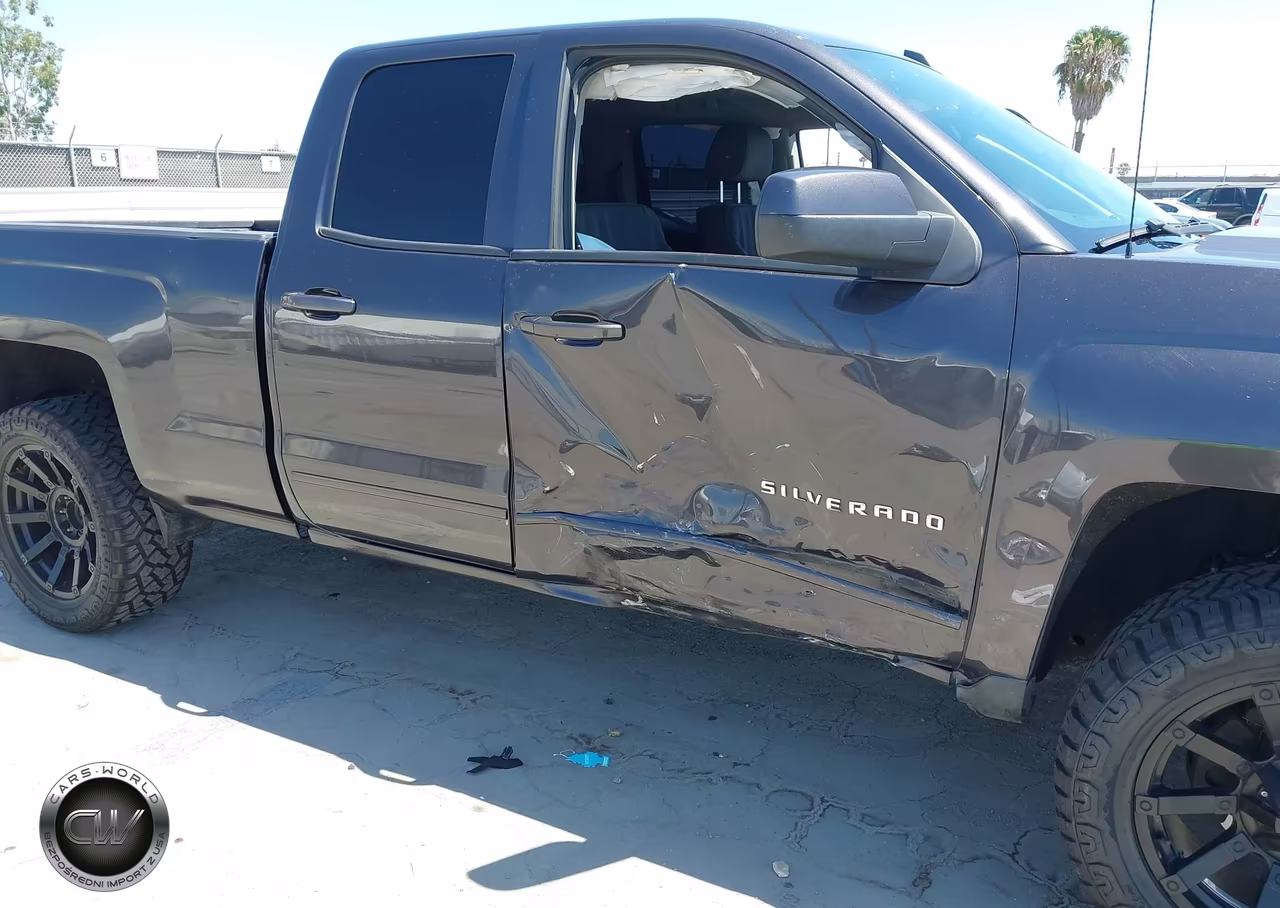 2015 Chevrolet Silverado 1500 Lt VIN:1GCRCREC6FZ303004 - 6