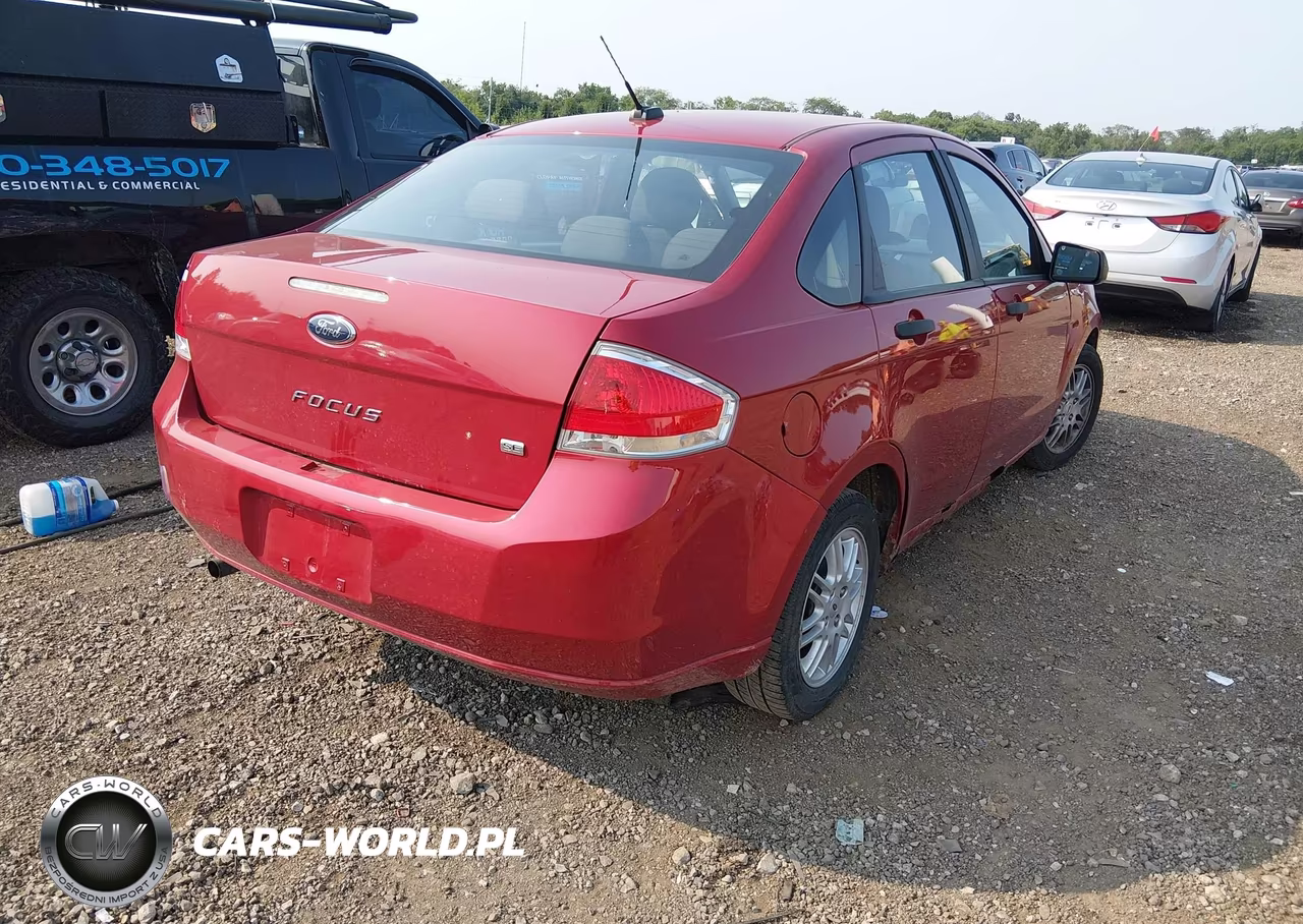 2010 Ford Focus Se VIN:1FAHP3FN0AW278212 - 4