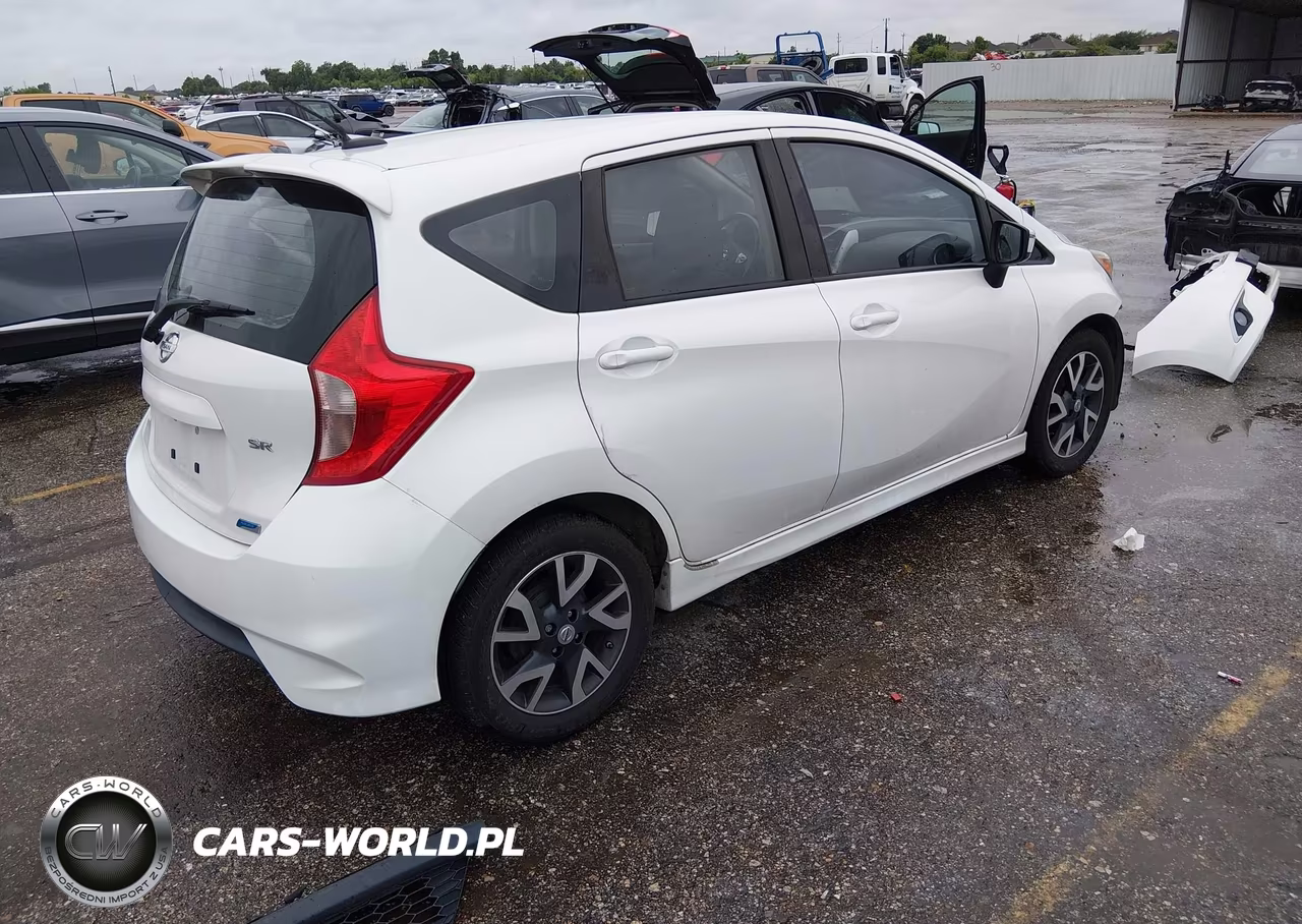 2015 Nissan Versa Note Sr VIN:3N1CE2CP2FL388219 - 4