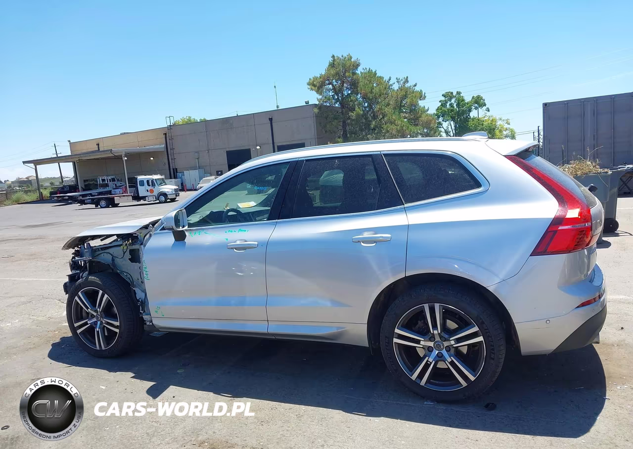 2018 Volvo Xc60 T6 Momentum VIN:LYVA22RK8JB111236 - 15