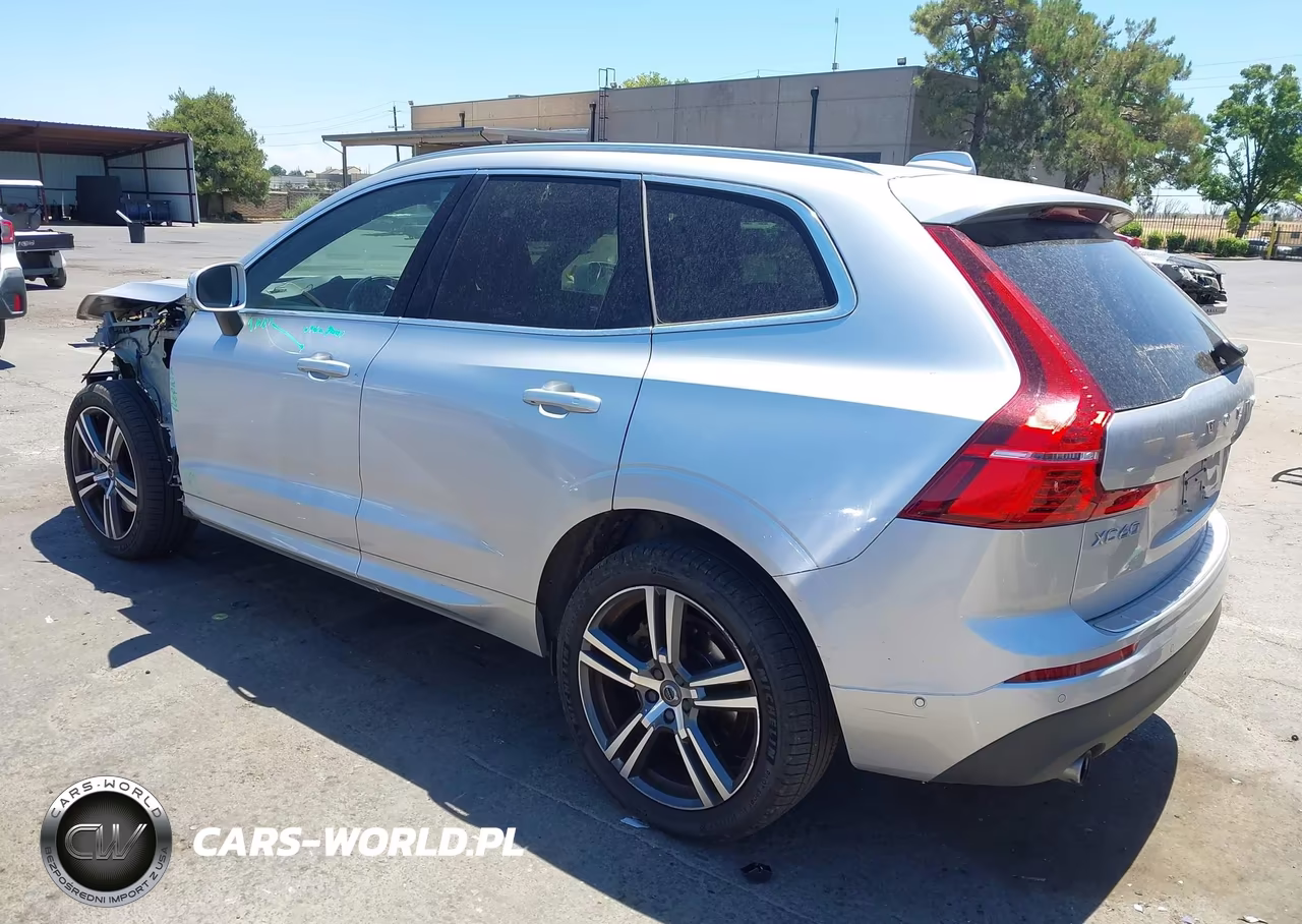 2018 Volvo Xc60 T6 Momentum VIN:LYVA22RK8JB111236 - 3