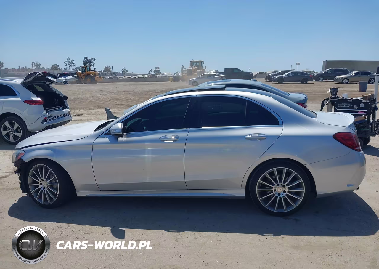 2015 Mercedes-Benz C 300 Sport VIN:55SWF4JB0FU063821 - 15