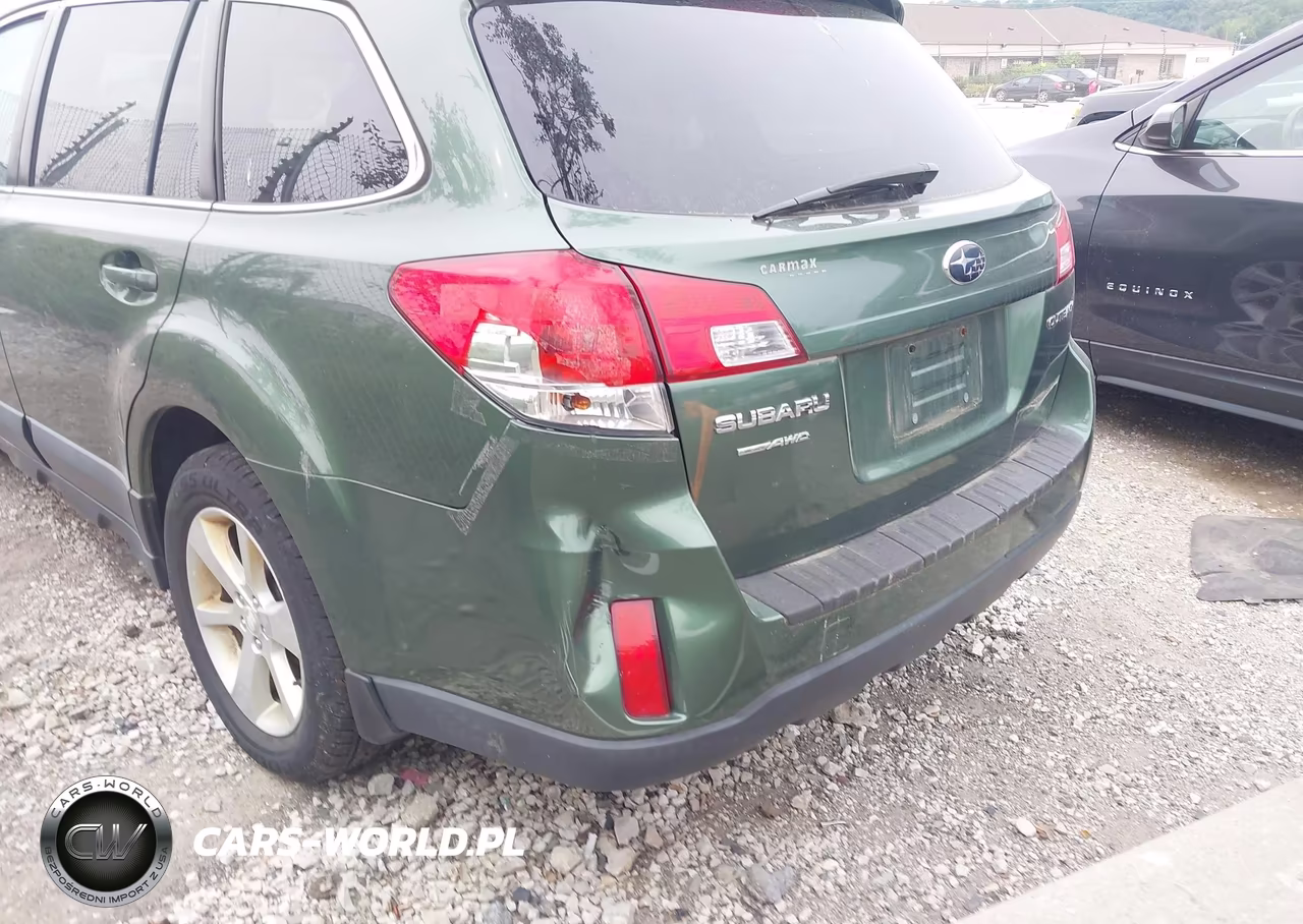 2013 Subaru Outback 2.5I Premium VIN:4S4BRCCC4D3288532 - 6