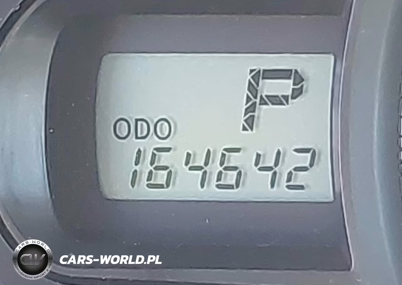 2011 Toyota Sienna Le V6 VIN:5TDKK3DC8BS043252 - 15