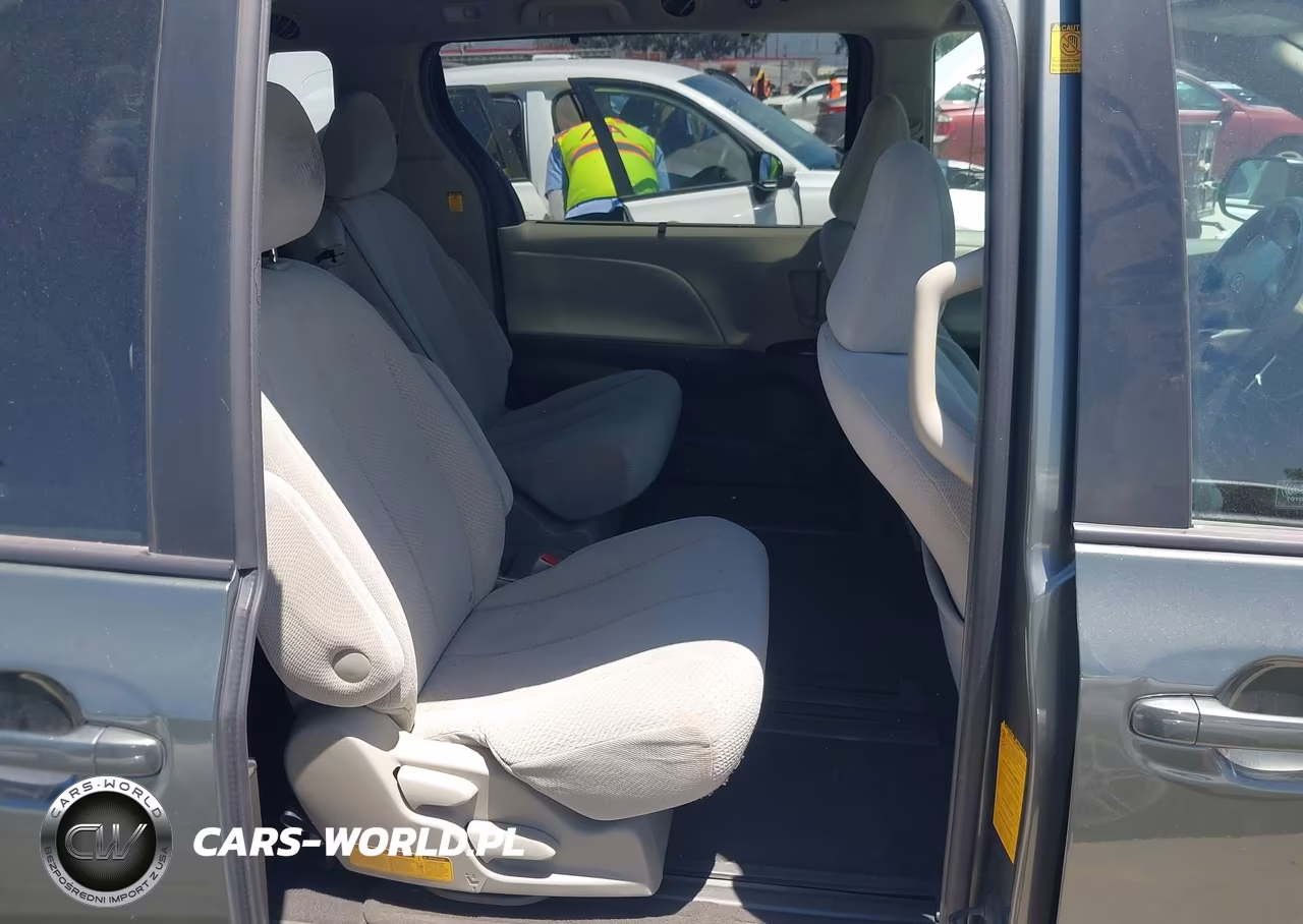 2011 Toyota Sienna Le V6 VIN:5TDKK3DC8BS043252 - 8