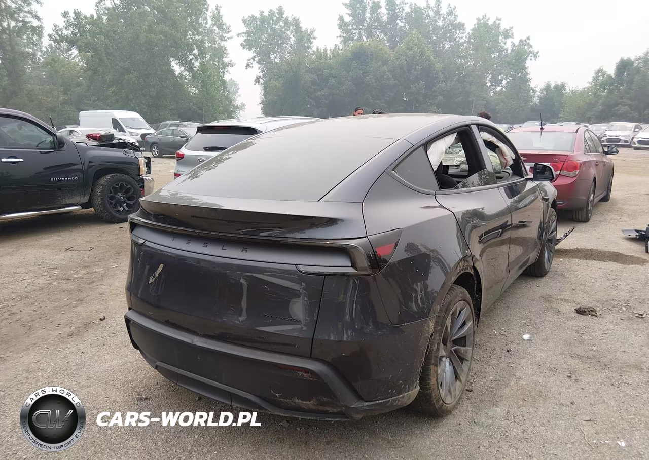 2026 Tesla Model Y All-Wheel Drive-Long Range Launch Series-Premium All-Wheel Drive VIN:7SAYGDEE5TA702413 - 4