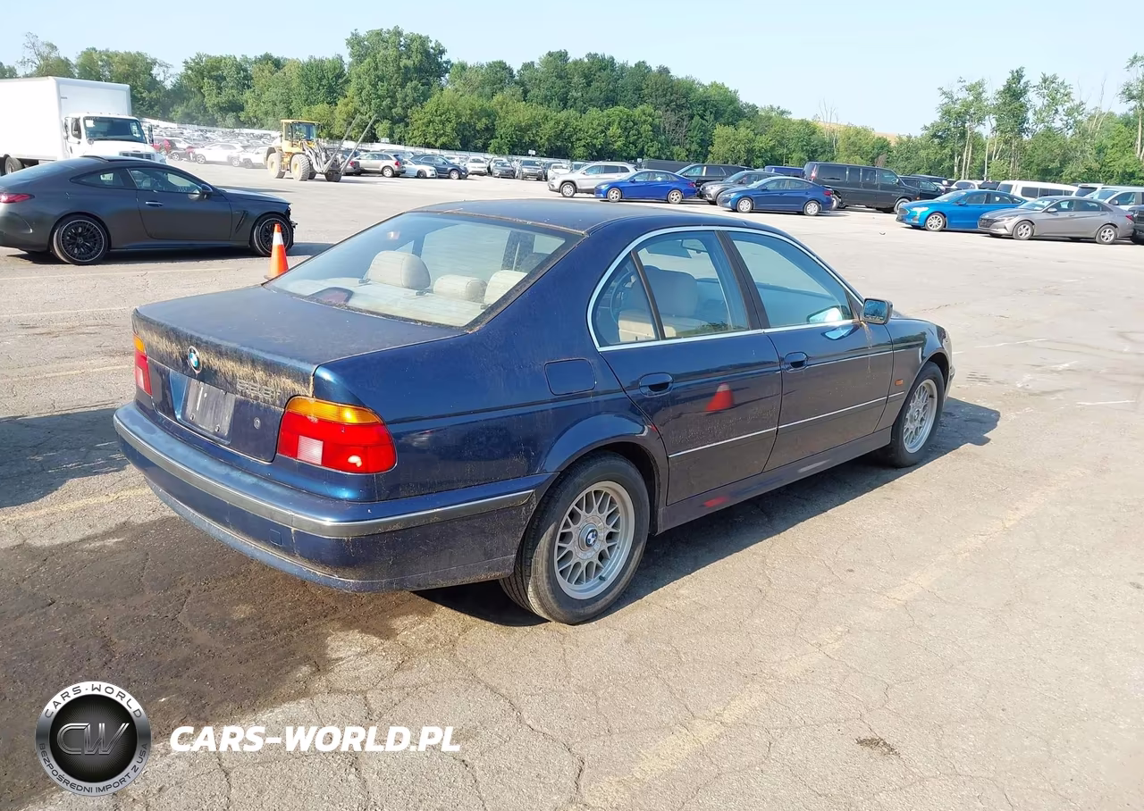 2000 BMW 528Ia VIN:WBADM6348YGU21522 - 4
