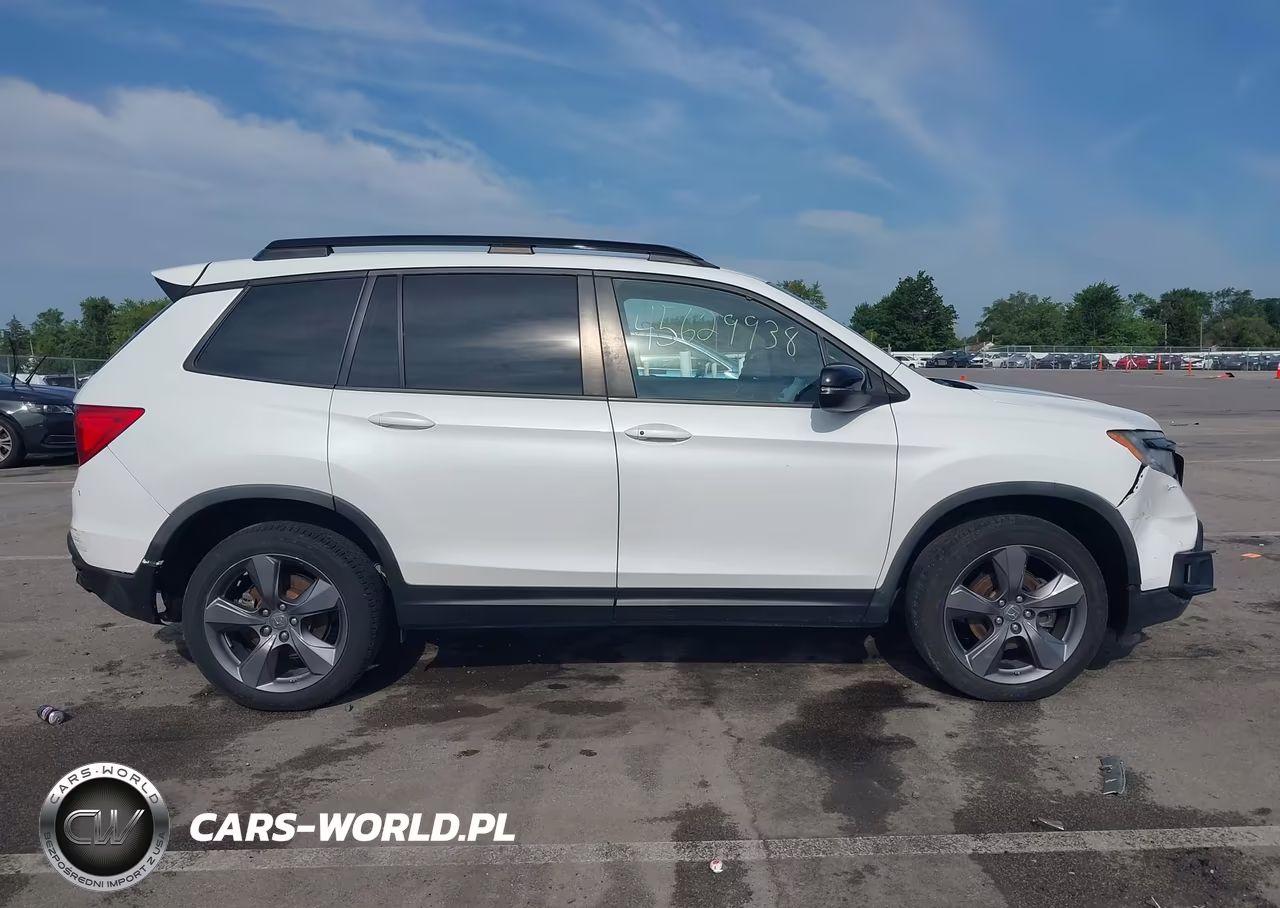 2019 Honda Passport Touring VIN:5FNYF8H95KB023815 - 13