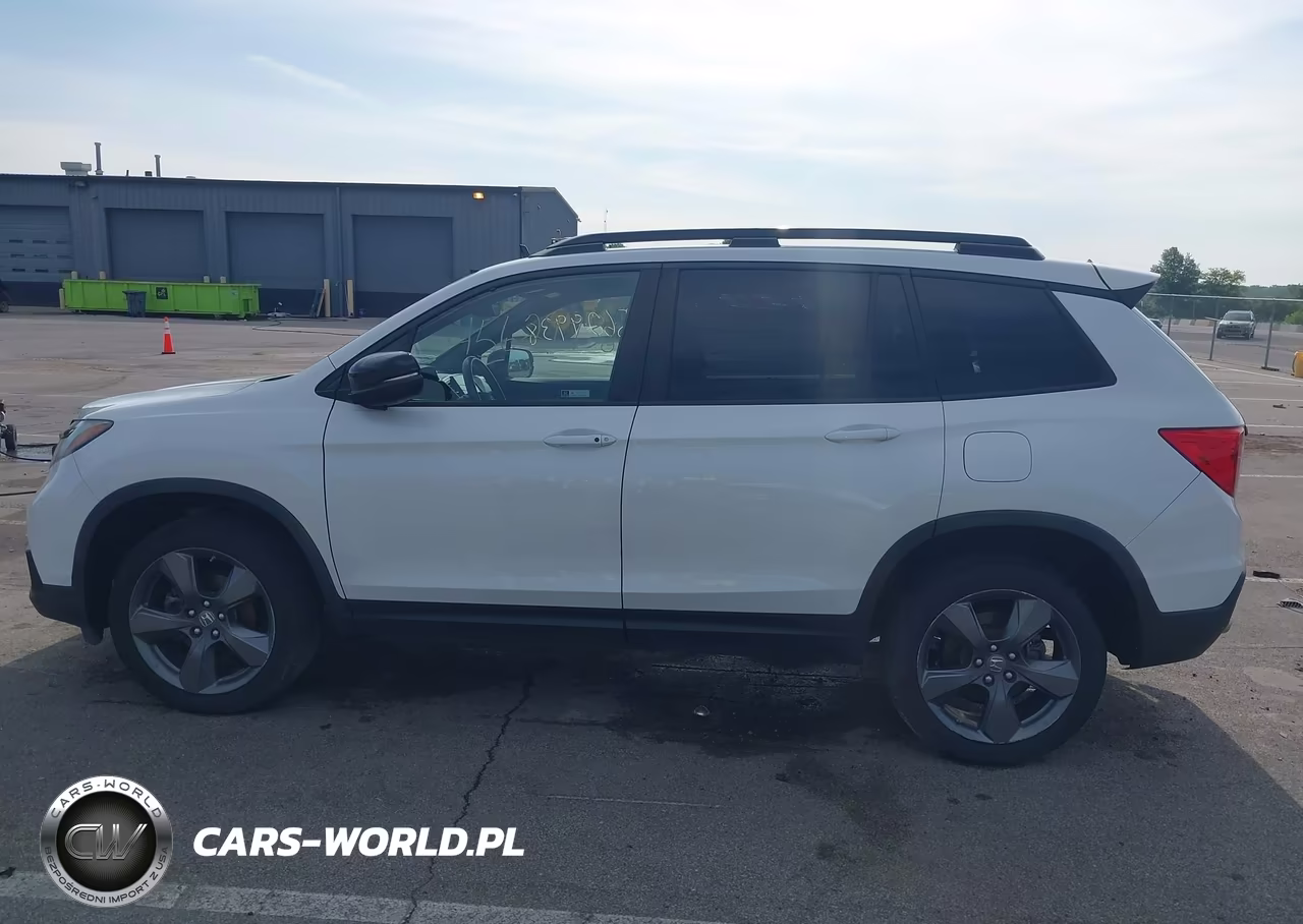 2019 Honda Passport Touring VIN:5FNYF8H95KB023815 - 14