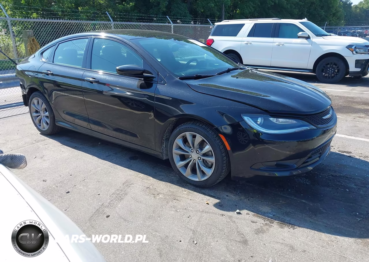 2016 Chrysler 200 S – zdjęcie 1 z 17
