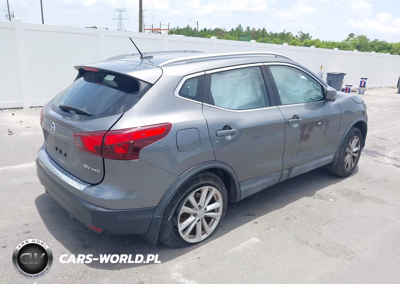 2017 Nissan Rogue Sport Sv VIN:JN1BJ1CR4HW110938 - 4