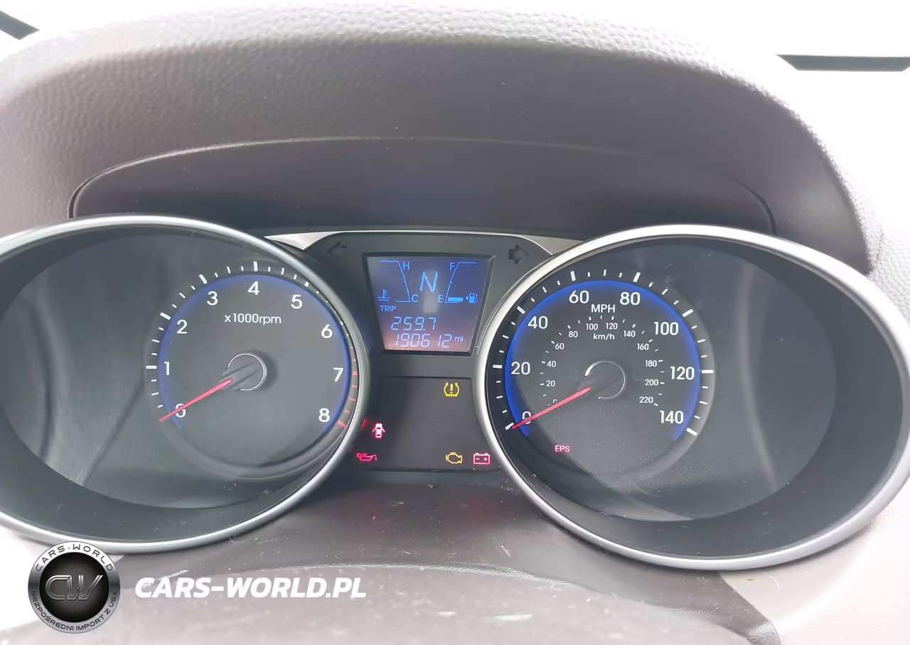 2011 Hyundai Tucson Limited VIN:KM8JU3AC4BU221742 - 7