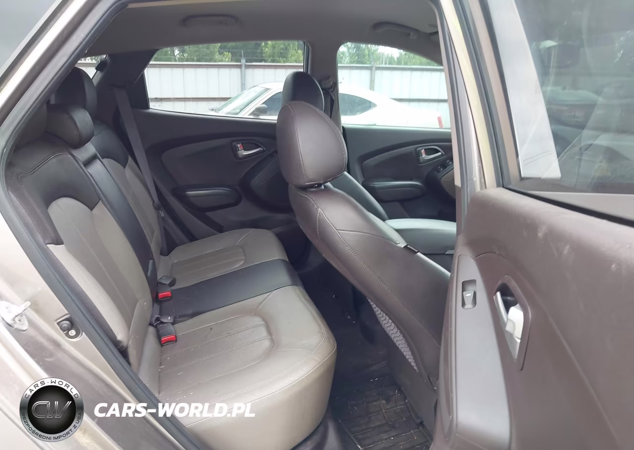 2011 Hyundai Tucson Limited VIN:KM8JU3AC4BU221742 - 8
