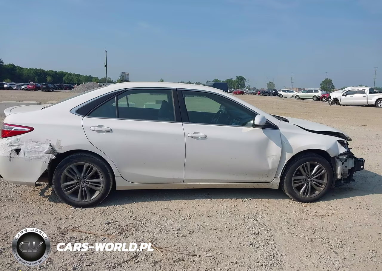 2016 Toyota Camry Se VIN:4T1BF1FK2GU266608 - 14