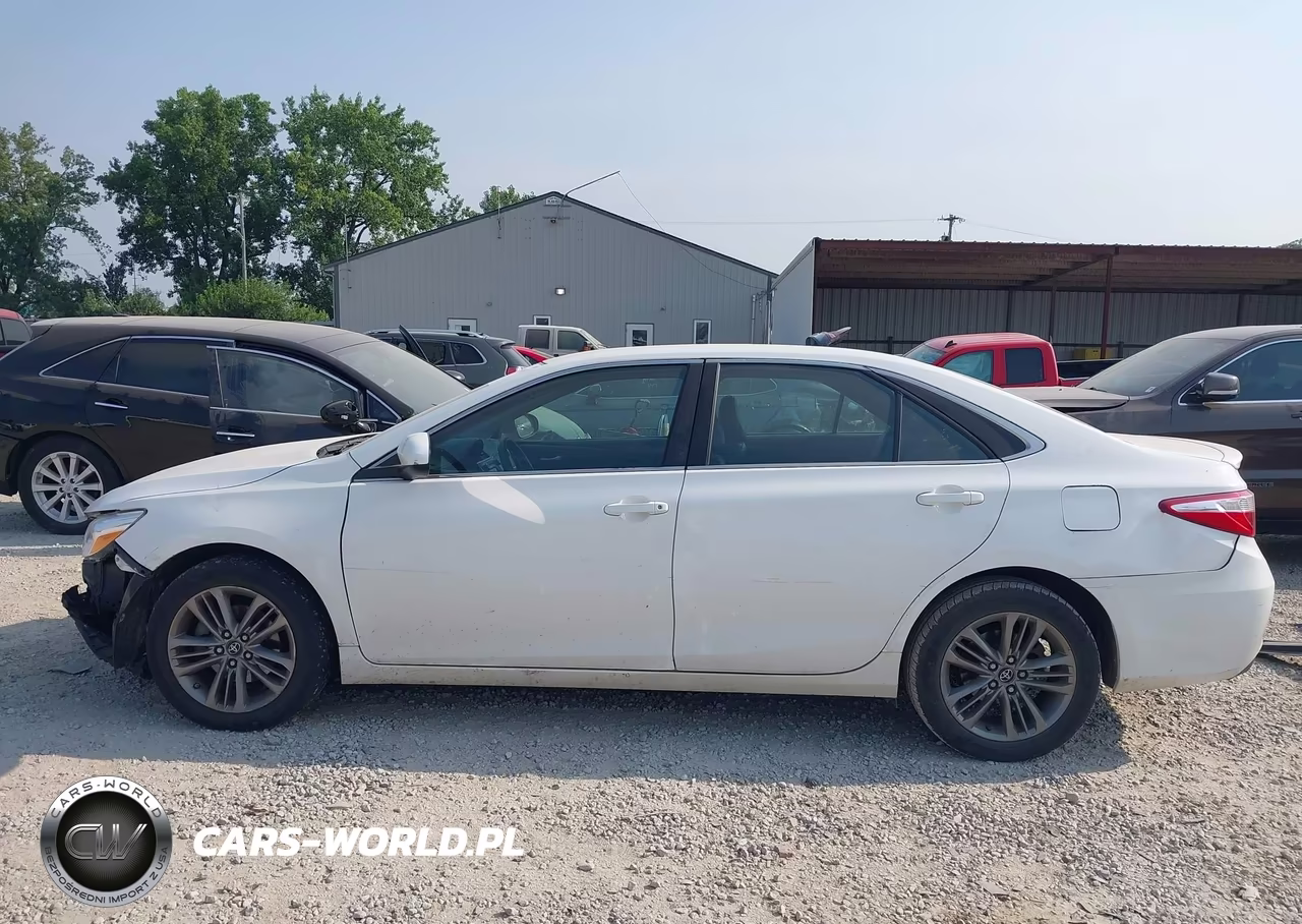 2016 Toyota Camry Se VIN:4T1BF1FK2GU266608 - 15