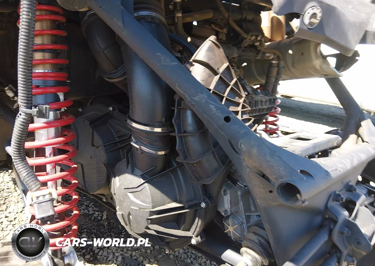2024 Can-Am Maverick X3 VIN:3JBVJAY20RE000568 - 13