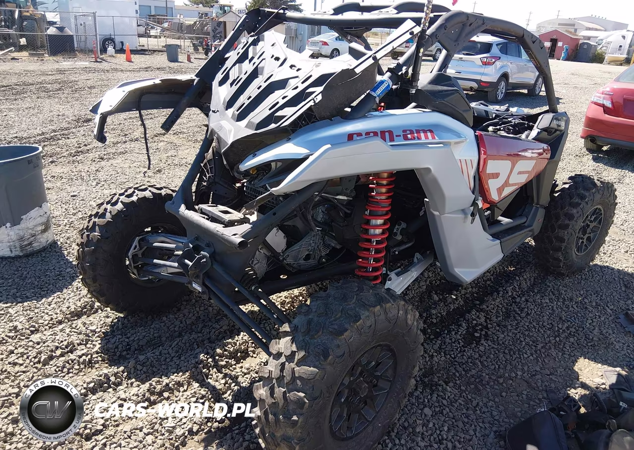 2024 Can-Am Maverick X3 VIN:3JBVJAY20RE000568 - 14
