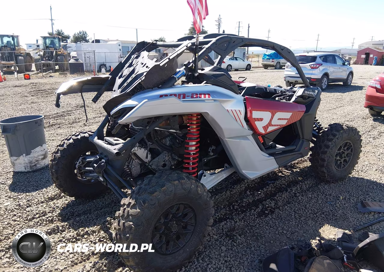 2024 Can-Am Maverick X3 VIN:3JBVJAY20RE000568 - 4