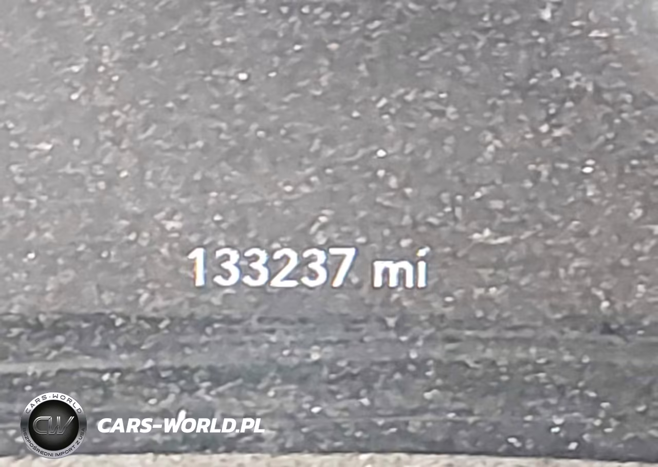 2019 Dodge Challenger R-T VIN:2C3CDZBTXKH593950 - 16