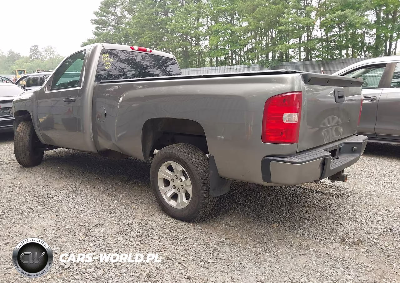2008 Chevrolet Silverado 1500 Work Truck VIN:1GCEK14X18Z183588 - 3