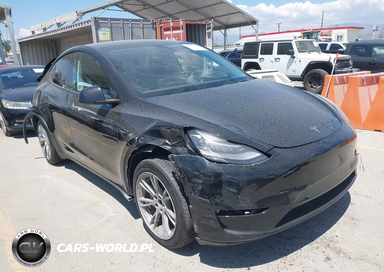 2022 Tesla Model Y Long Range Dual Motor All-Wheel Drive – zdjęcie 1 z 18