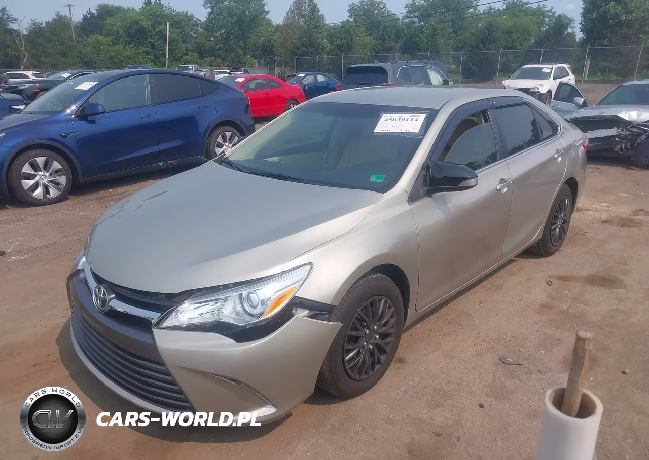 2015 Toyota Camry Le VIN:4T4BF1FK3FR480530 - 2