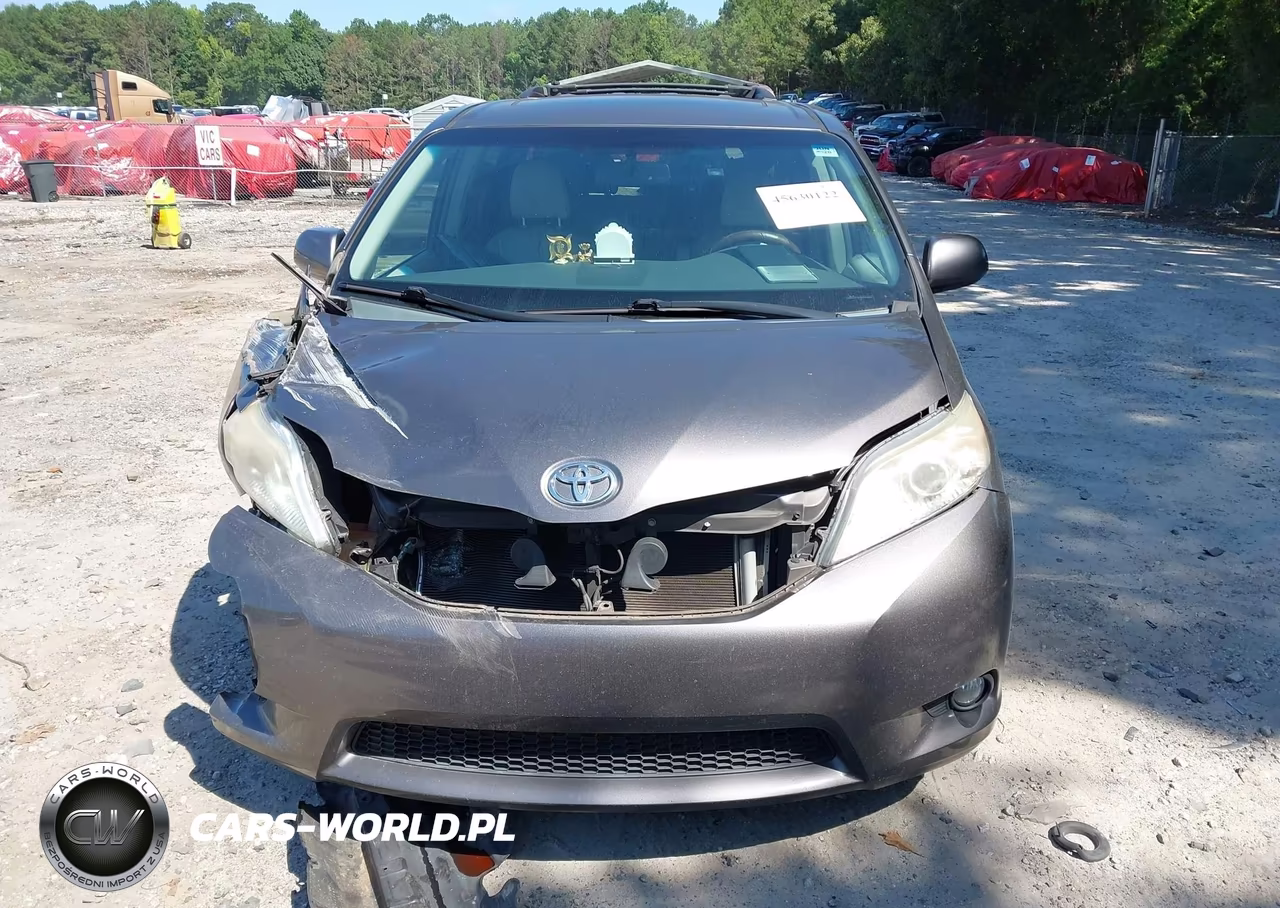 2012 Toyota Sienna Xle V6 8 Passenger VIN:5TDYK3DC8CS201634 - 12