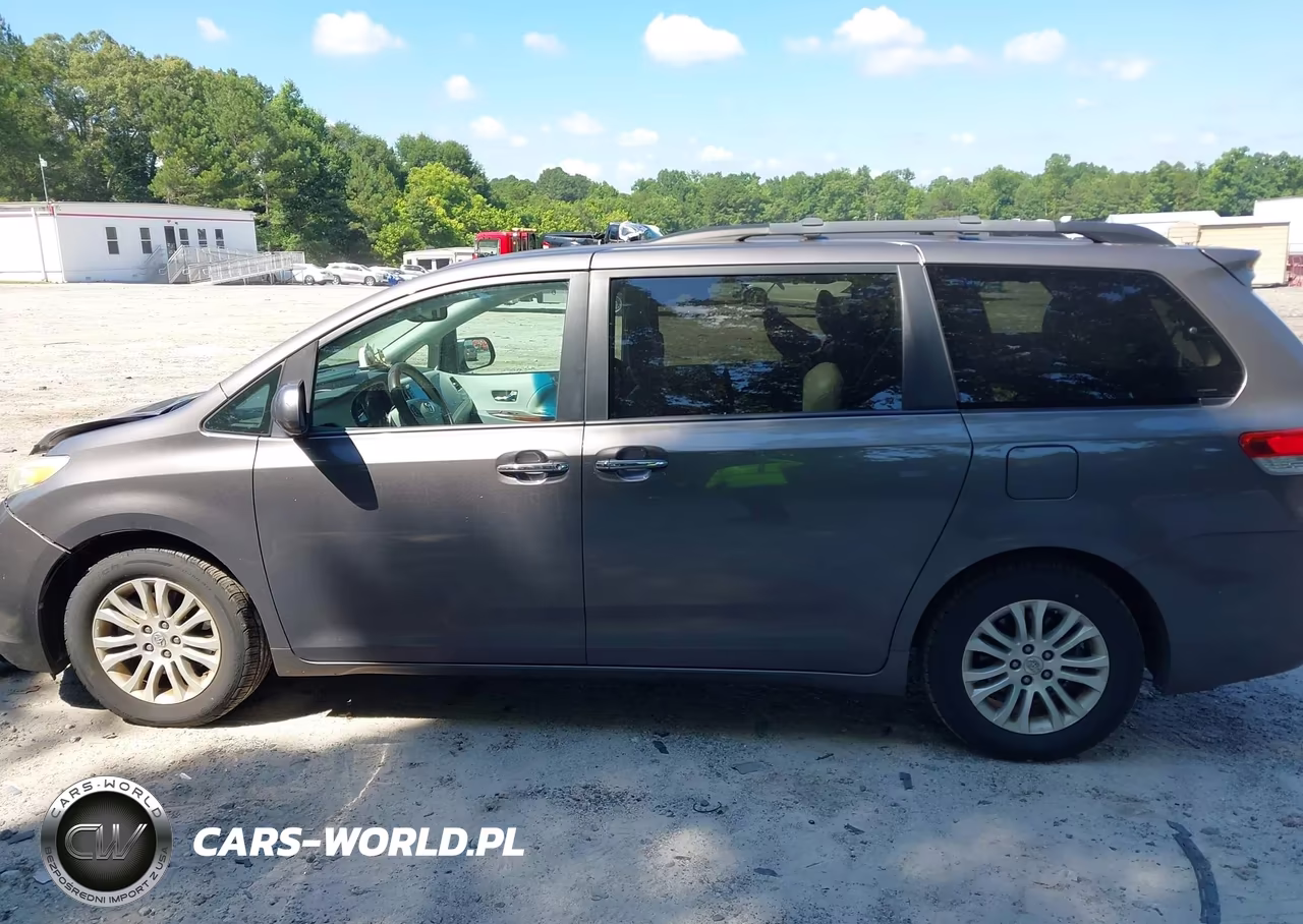 2012 Toyota Sienna Xle V6 8 Passenger VIN:5TDYK3DC8CS201634 - 14