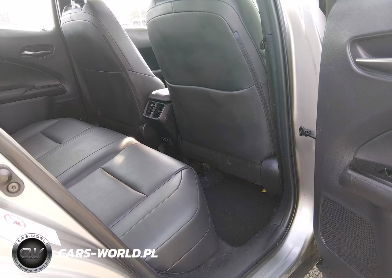 2019 Lexus Ux 200 VIN:JTHY3JBH6K2000786 - 8
