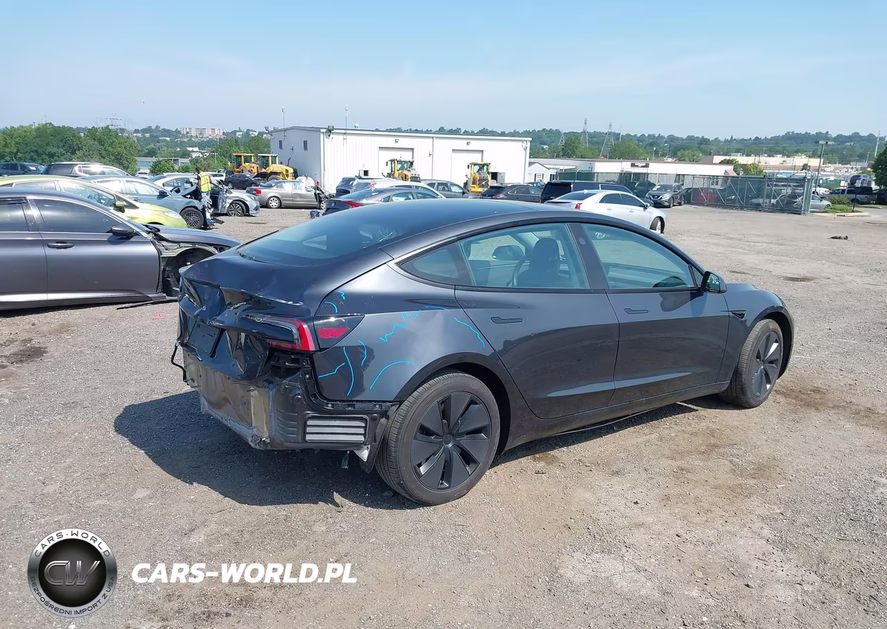 2024 Tesla Model 3 VIN:5YJ3E1EA6RF740396 - 4