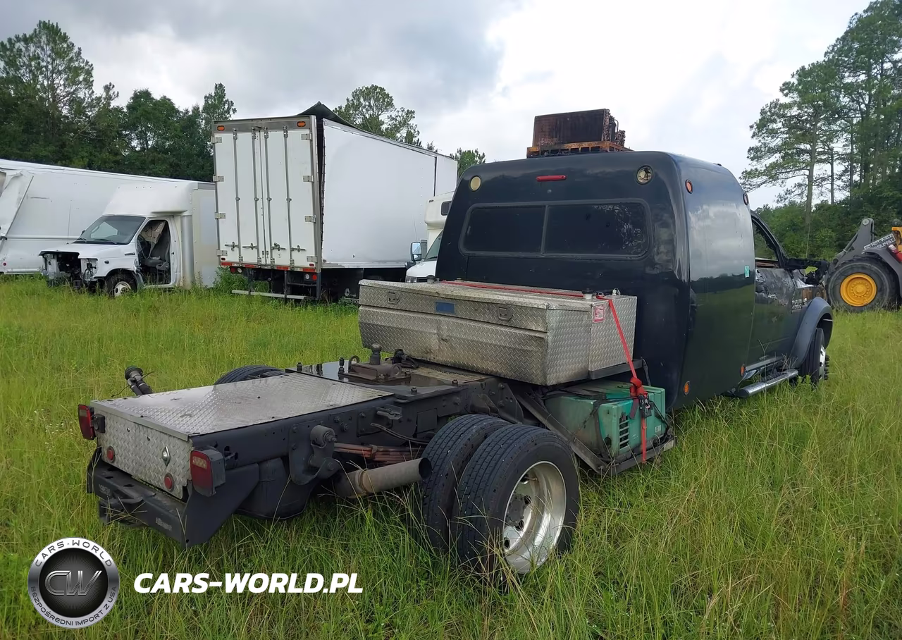 2018 Ram 4500 Chassis Tradesman-Slt VIN:3C7WRLDL1JG421408 - 4