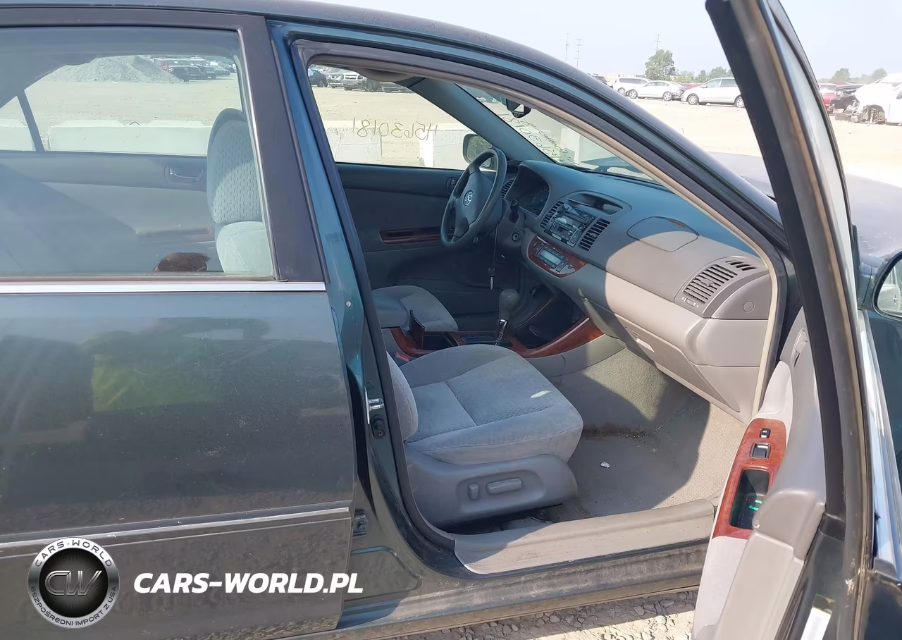2003 Toyota Camry Xle VIN:4T1BE32K53U702334 - 5