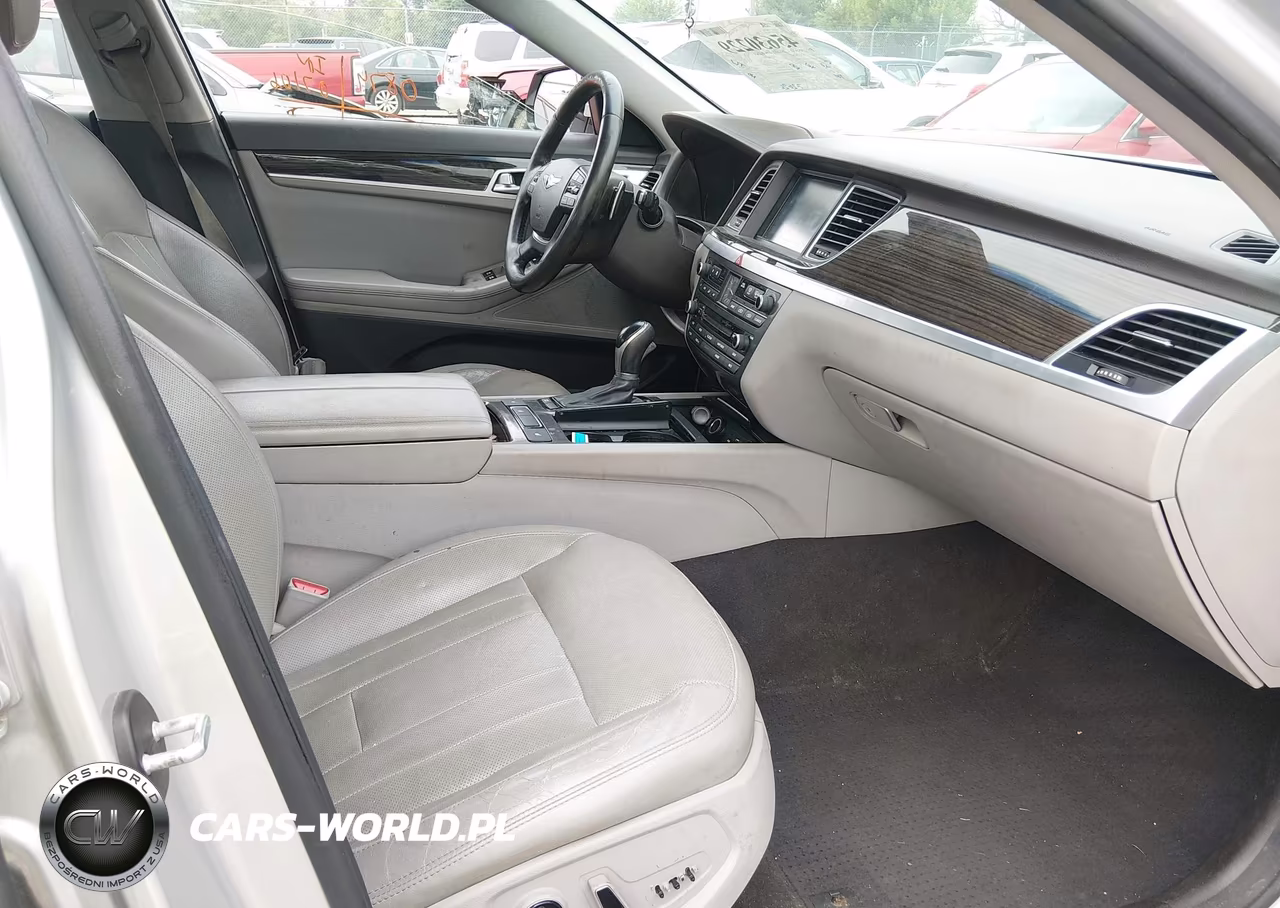 2015 Hyundai Genesis 3.8 VIN:KMHGN4JE9FU094457 - 5